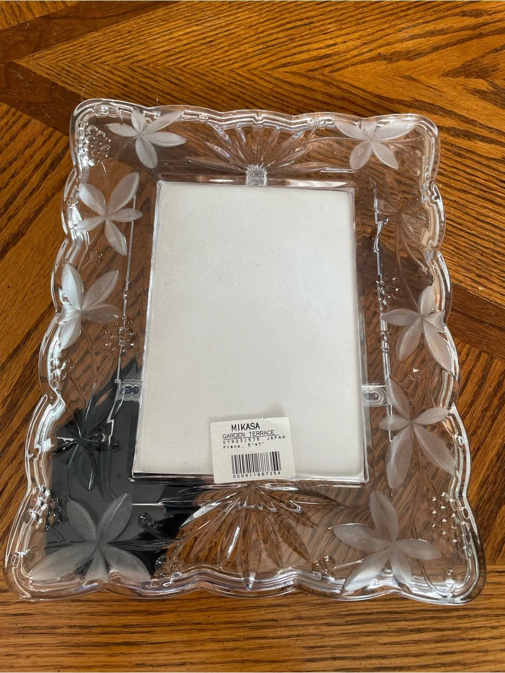 Vintage Mikasa “Garden Terrace” 5x7 Frosted & Clear Crystal Frame NWT